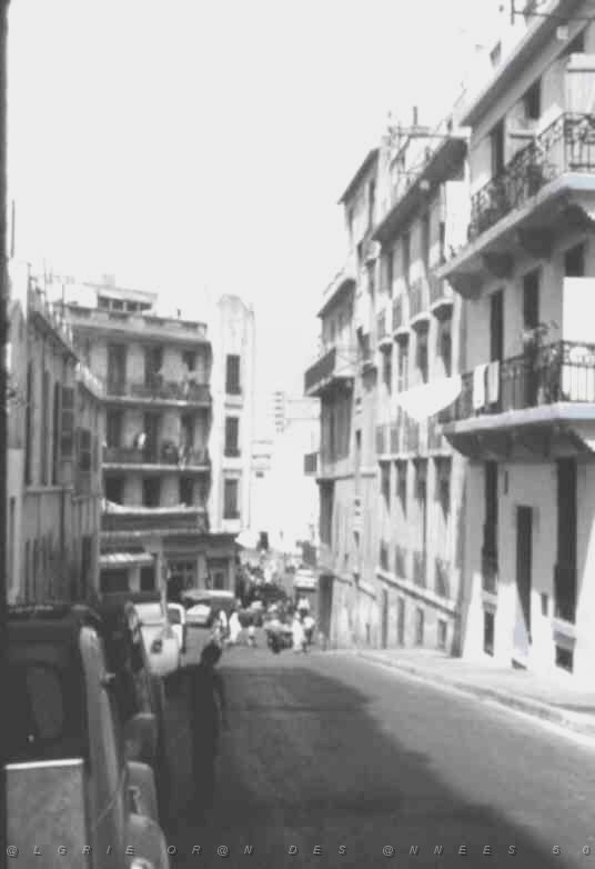 SAINT PIERRE RUE ML DES LOGIS DAMIEN.JPG
